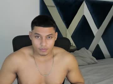 Kewtroller Chaturbate stream image from March 01, 2025