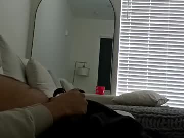 Yunglatino350603 Chaturbate stream image from March 01, 2025