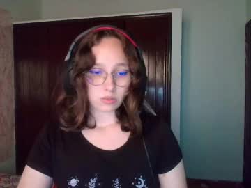 Little_Lobelia Chaturbate stream image from March 01, 2025