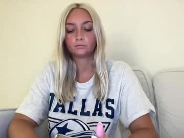 Aspenaries Chaturbate stream image from March 01, 2025