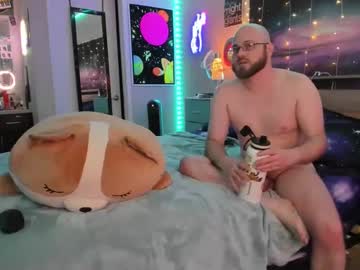 Aintapuppy Chaturbate stream image from March 02, 2025
