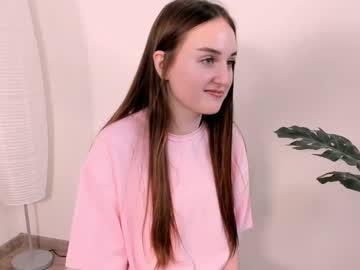 Lynetteelletson Chaturbate stream image from March 02, 2025