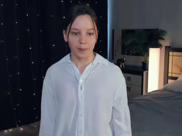 Meryldell Chaturbate stream image from March 02, 2025