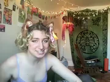Bratty_Babytitz Chaturbate stream image from March 02, 2025