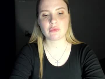 Emilisia Chaturbate stream image from March 02, 2025