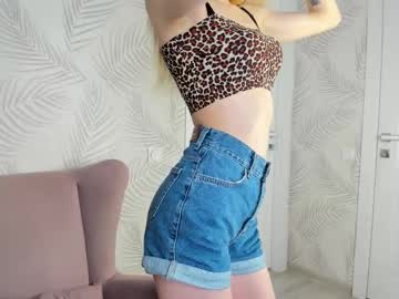 Amyy_Swan Chaturbate stream image from March 03, 2025