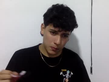 Mael_Hard Chaturbate stream image from March 03, 2025