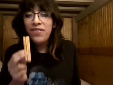 Misspmypants Chaturbate stream image from March 03, 2025