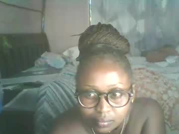 Kinkymnila Chaturbate stream image from March 03, 2025