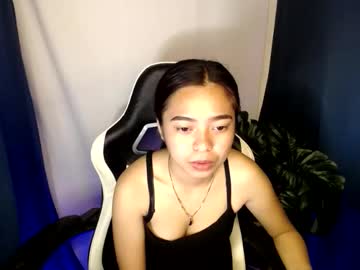 Miakhalia Chaturbate stream image from March 03, 2025