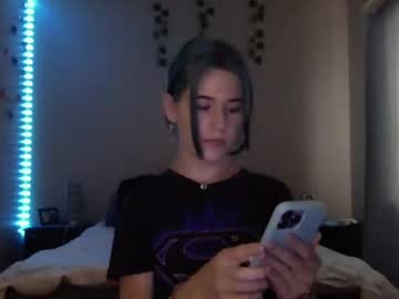 Everlyjade Chaturbate stream image from March 03, 2025