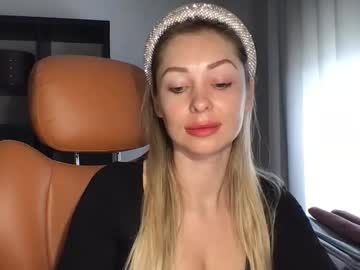 Ilada11 Chaturbate stream image from March 03, 2025