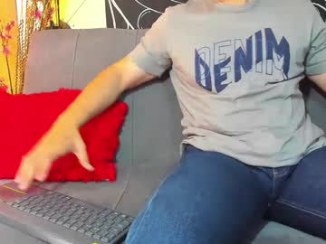Mikeheel Chaturbate stream image from March 03, 2025