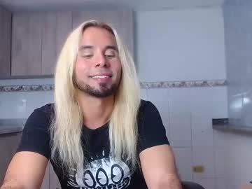 Leonboom Chaturbate stream image from March 03, 2025