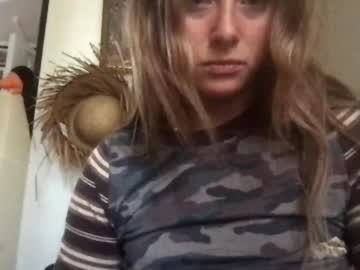 Skylarwebber Chaturbate stream image from March 03, 2025