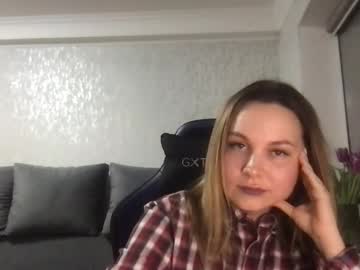 Lyeeu25 Chaturbate stream image from March 03, 2025