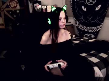 Gothgoddessrose Chaturbate stream image from March 04, 2025