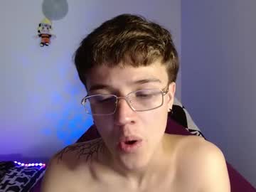 Im_Oliverpark Chaturbate stream image from March 04, 2025