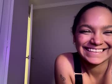 Amberroseoo Chaturbate stream image from March 04, 2025