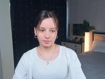 Meryldell Chaturbate stream image from March 04, 2025