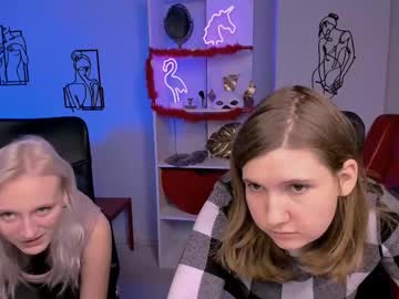 Crazzzy_Cherry Chaturbate stream image from March 04, 2025