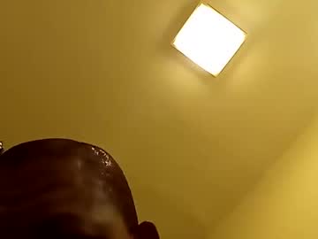 Wll500 Chaturbate stream image from March 04, 2025
