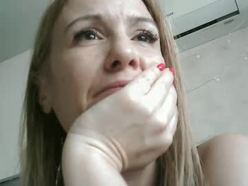 Selena3921 Chaturbate stream image from March 04, 2025