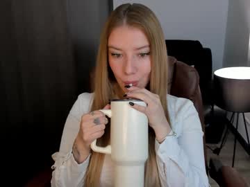 Sofia_Woodss Chaturbate stream image from March 04, 2025