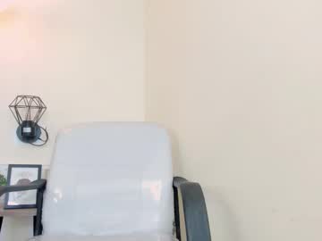 Camifoxx Chaturbate stream image from March 04, 2025