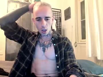 Milksmeee Chaturbate stream image from March 04, 2025