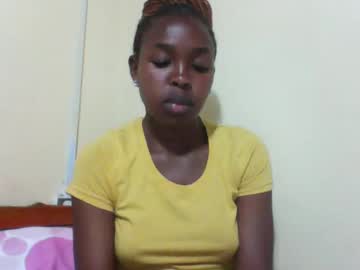 Nicemillow Chaturbate stream image from March 04, 2025