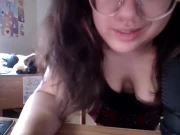 Puppyputri Chaturbate stream image from March 04, 2025