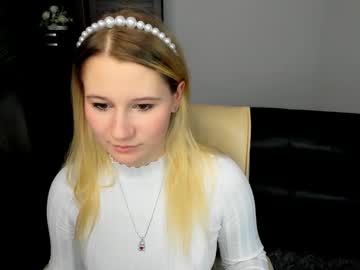 Helenastevenson Chaturbate stream image from March 04, 2025