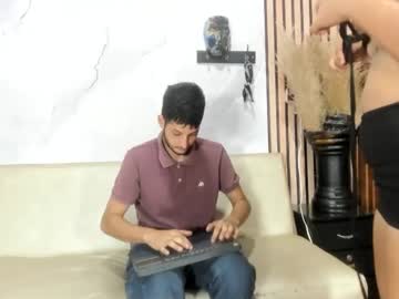 Miachloeandjules Chaturbate stream image from March 04, 2025