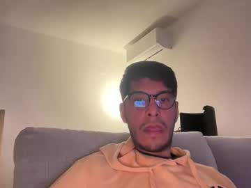 Lukydmt Chaturbate stream image from March 05, 2025