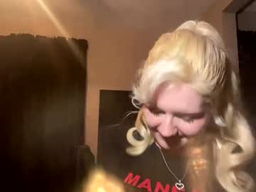 Lovesbhad Chaturbate stream image from March 05, 2025