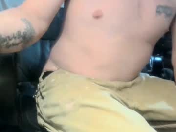1harddad2swallow Chaturbate stream image from March 05, 2025