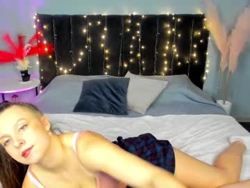 Ksy_Cristal Chaturbate stream image from March 05, 2025