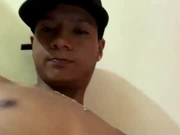 Smallsweetboy Chaturbate stream image from March 05, 2025