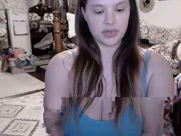 Elinareign Chaturbate stream image from March 05, 2025