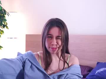 Gilliancrafts Chaturbate stream image from March 05, 2025