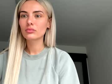 Shiasnow Chaturbate stream image from March 05, 2025