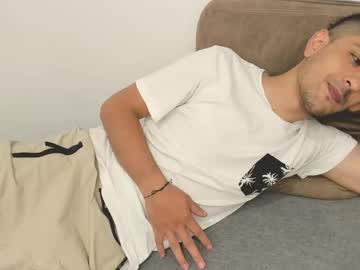 Derek_Vall Chaturbate stream image from March 05, 2025