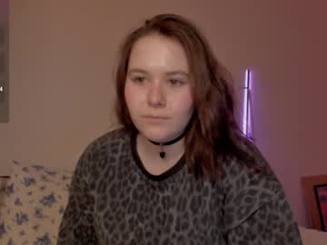 Glass_Cutters Chaturbate stream image from March 05, 2025