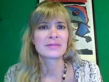 Esmeralda_Castxxx Chaturbate stream image from March 06, 2025