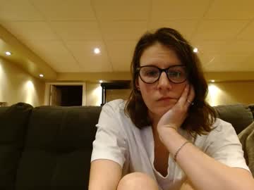 Camforfunmoment Chaturbate stream image from March 06, 2025