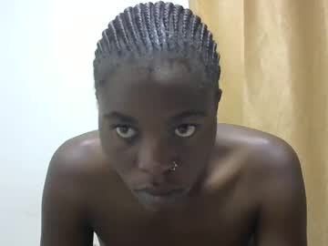 Queen_005 Chaturbate stream image from March 06, 2025