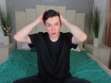 Kami_Kadze Chaturbate stream image from March 06, 2025