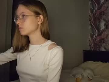 Lowress Chaturbate stream image from March 06, 2025