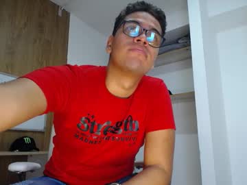 Edwar_James Chaturbate stream image from March 06, 2025
